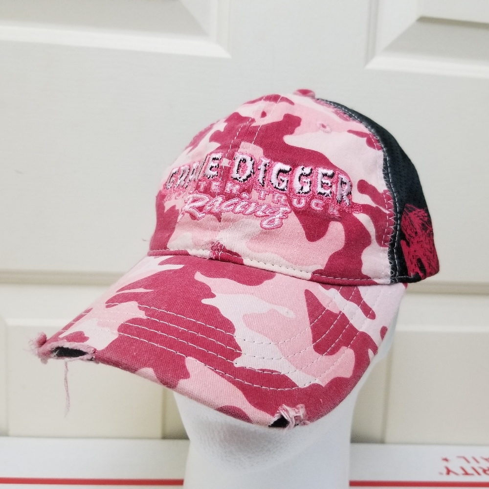 Vintage Monster Jam Monster Truck Gravedigger Camo Gem